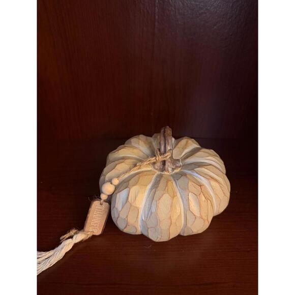 Fall Pumpkins - Picture 5 of 9